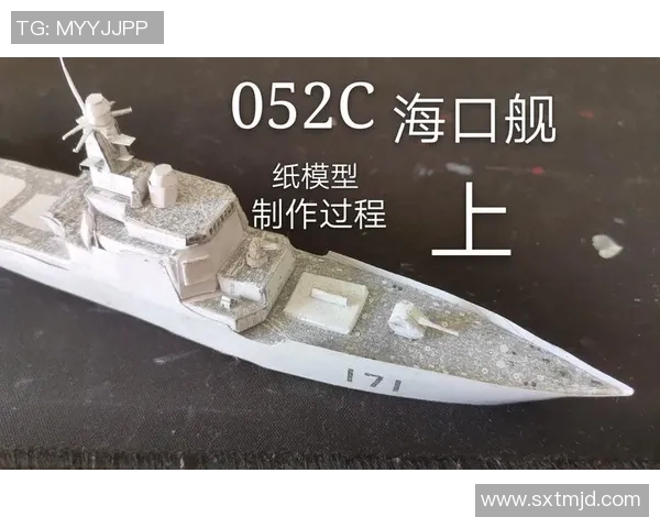 用纸巧手打造的足球明星模型展现创意与热情